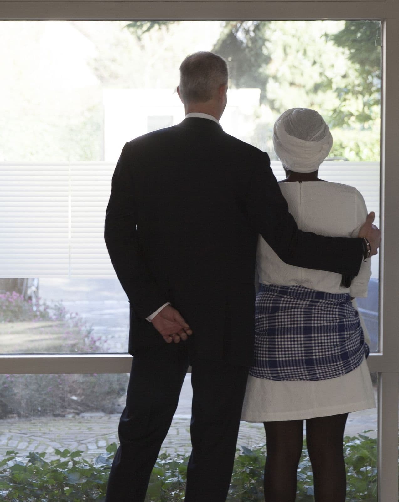 De witte hoofddoek — een Surinaams rouwritueel
